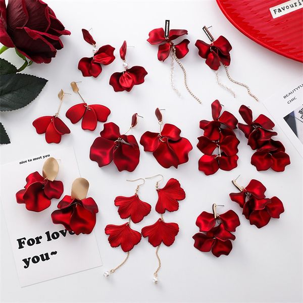 

2020 european and american new exaggerated red big earrings combination quality rose petals long tassel women's earrings, Silver
