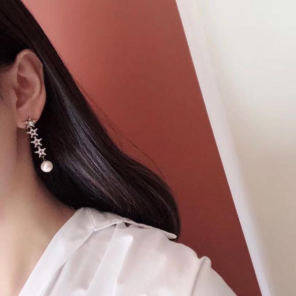 

c1930 fashion star sparkles with cubic zirconia heart stud to make vintage bee-sized pearl individuality earrings, Golden;silver