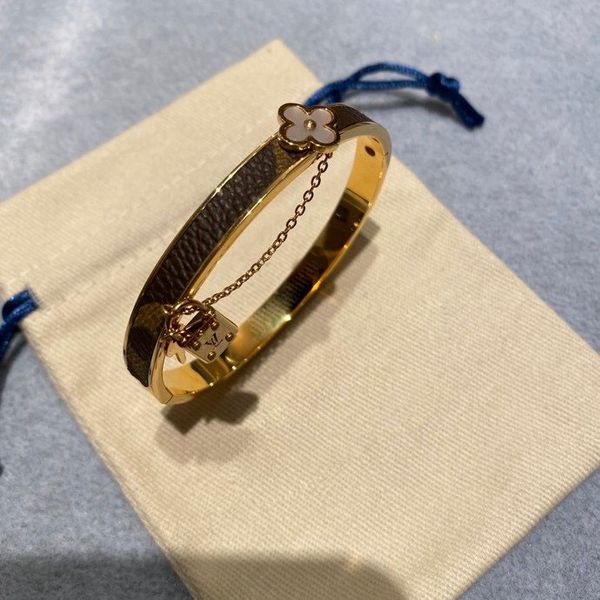 

Used bracelet bracelet earrings iced out chains jewelry necklace mens 14k gold chains rings cuban link chain 2020 New