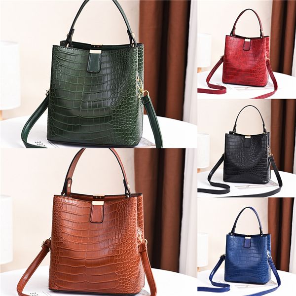 

big bag messenger bags for women 2020 lacquer glossy chain synthetic leather bags pu women crossbody shoulder bag bolsa feminina#294