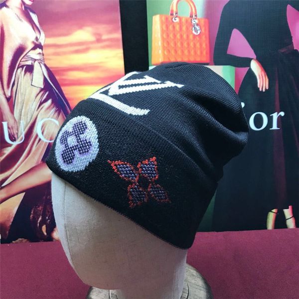 

2020new winter brand woman man beanie fashion designer bonnet women casual knitting hip hop gorros pom-pom skull caps outdoor hats rt2020, Blue;gray