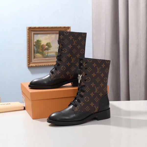 

2020f autumn new fashion trend with high-heeled ankle boots, fashion wild party women's boots, original box packaging delivery