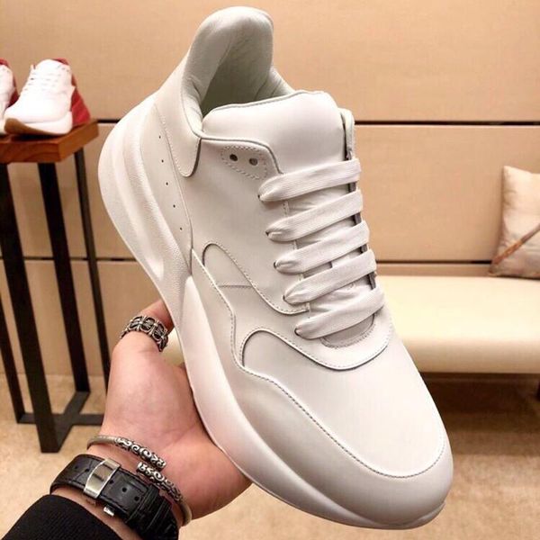 

fast delivery oversized runner mens shoes sports lightweight outdoor walking footwears lace -up mens shoes herren luxus marken schuh, Black