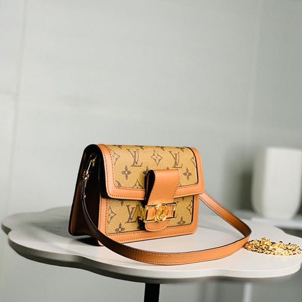 

new arrival womens leather chain crossbody bag with origin box lady mini party chest bags handbag trend women shoulder bags
