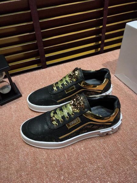 

2020f luxury custom medusa printed embroidered low-lace-up tide shoes, high-quality casual wild sports shoes, size: 38-451, Black