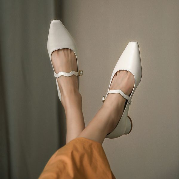 

vintage mary jane single shoe for women 2020 new leather chunky heel square buckle french middle heel for girls, Black