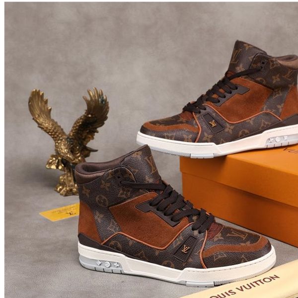 

103 men's designer casual sports shoes, luxury trendy travel casual shoes, sports shoes. fast delivery in original box packaging, Black