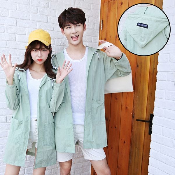 

2020 new couple hooded long-sleeved embroidered skin coat windbreaker men's windbreaker jacket jacket sunscreen coat, Tan;black