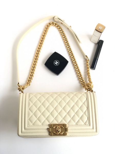 

classic lady crossbody bag 7a high-end custom quality single shoulder bag fashion style gold metal accessories with long shoulder strap