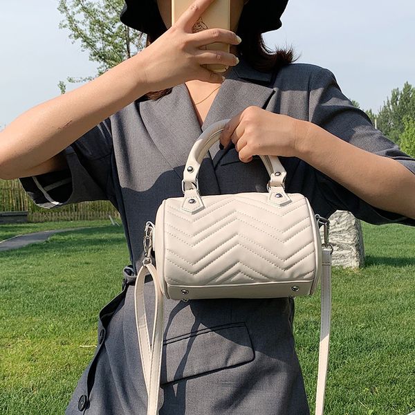 

women's bag brand original design textured bag 2020 new embroidered joker shoulder messenger casual simple handbag