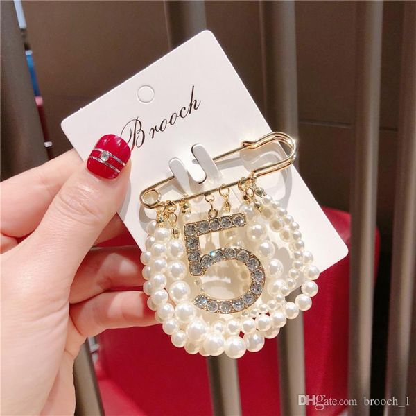 

new party number 5 fashion brooch pearl rhinestone suit lapel pin with chain pearls women famous jewelry accessories, Gray
