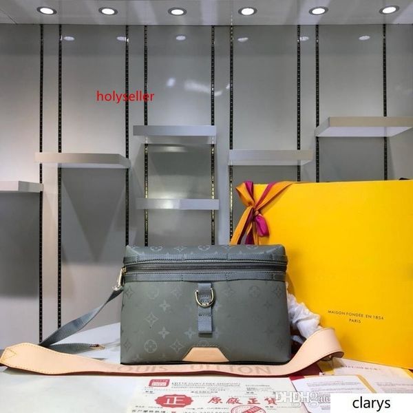 

lovuitto designers m43889 monograms titanium messenger pm shoulder bag body size:29.5*20*10.5 cm