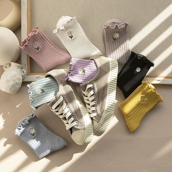 

season new cotton sweet lace women's fashion lace and socks all-match wood ear small flower embroidery stacked socks, Pink;yellow