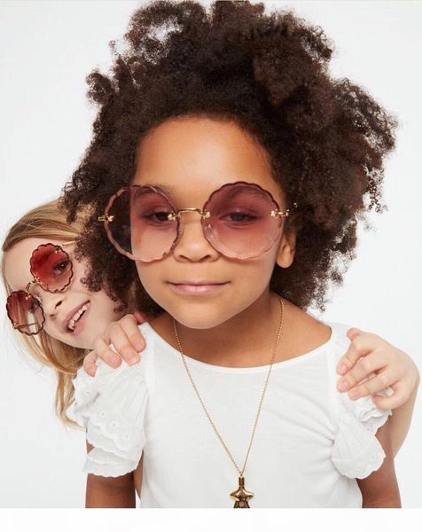 

a luxury 142 sunglass for women fashion deisng ce142 round frameless uv400 len summer style adumbral butterfly designer face come with, White;black