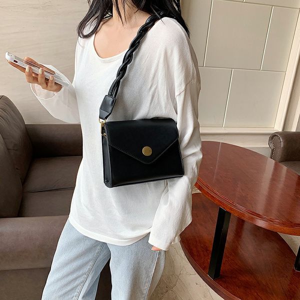 

2020 new ladies shoulder bag korean fashion handbag messenger bag used handbag armpit