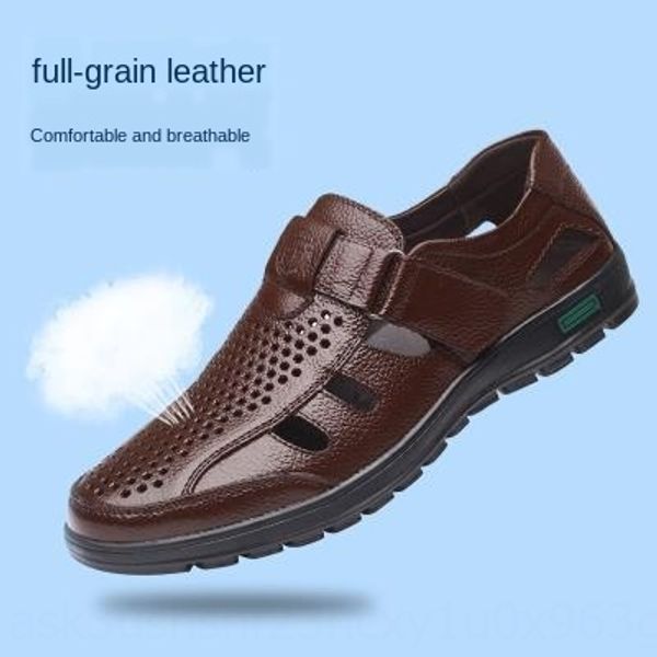 

new summer middle-aged men's leather middle-aged and elderly dad 30 liang 40 non-slip 50 years old leisure sandals and sandals