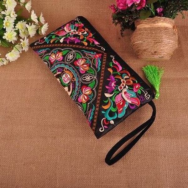 

fashion embroidery shopping handle bagsnational floral embroidered lady handbag nice england style canvas flap carrier bag