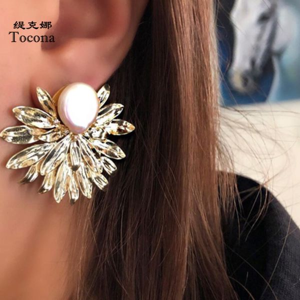 

роскошь золото довольно цветы золото серьга для женщин очаровательной pearl камня геометрии партии ювелирных изделий оптовых 9034, Golden