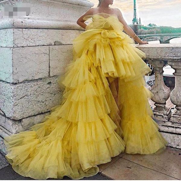 Amarelo Alta Baixa Vestidos Plus Size Tiered Ruffles Prom Formal Vestidos Handmade Puffy Ocasiões especiais Vestido