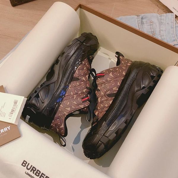 

2020qp дизайнер нового роскошные мужчин случайного спортивная обувь, мужская дизайнер повседневной обуви высокого качества с оригинальной ко, Black