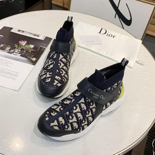 

new arrival men 's shoes comfortable fashion classic shoes sports slip -on sneakers hook &loop high men shoes herren luxus marken, Black