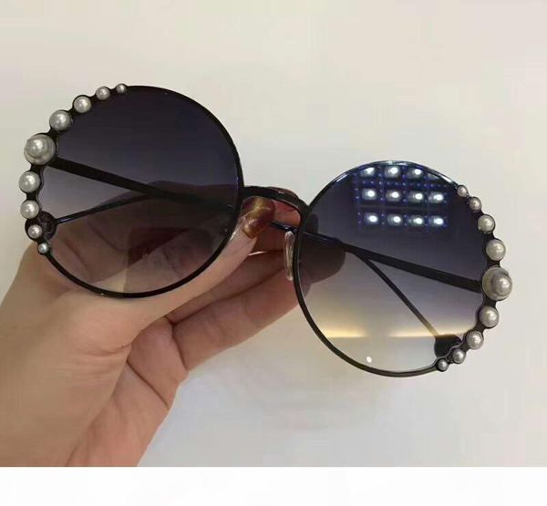 

designer women ch0288 round sunglasses black grey gradient lens with pearl fashion brand sunglass with hard box, White;black