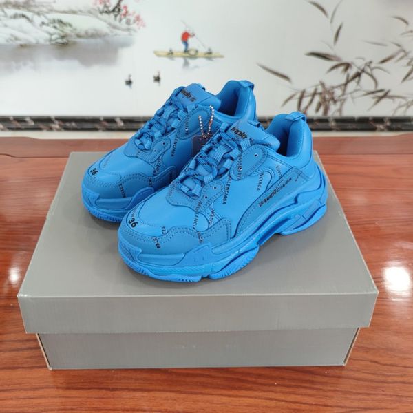 

2020ma designer designs new leisure and entertainment hiking shoes, outdoor jungle adventure shoes, original packaging and box delivery, Black