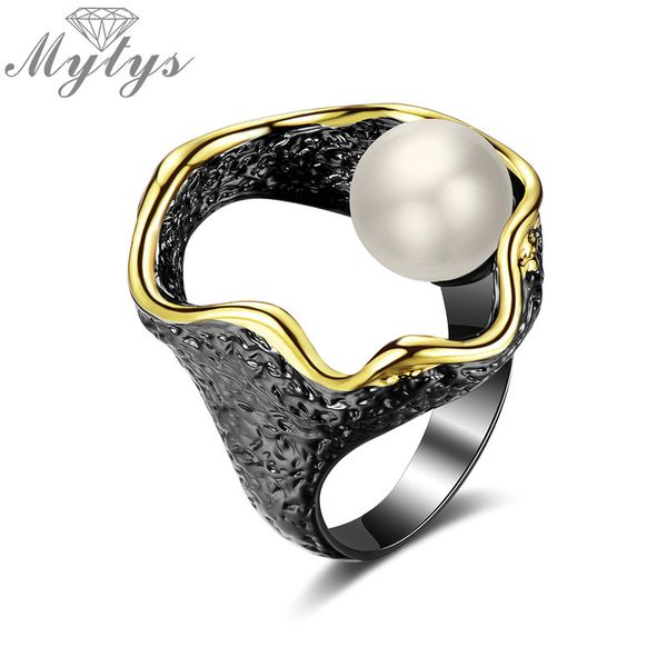 

mytys retro antique black ring unique design hollow ring pearl embellish jewelry gold wire frames women vintage gift r2130, Golden;silver
