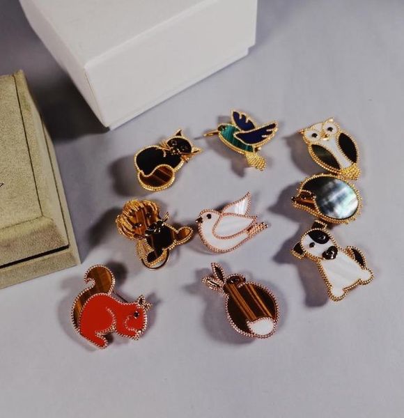 

Designer The Lucky Animals Brooch High Jewelry high quality Natural Material Gemstone Cute Animal Styling Brooch women and men