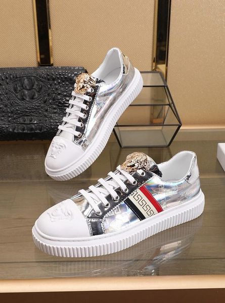 

2020w luxury trend low-men's shoes fashion wild casual shoes, fashionable medusa outdoor sports shoes, size: 38-45, Black