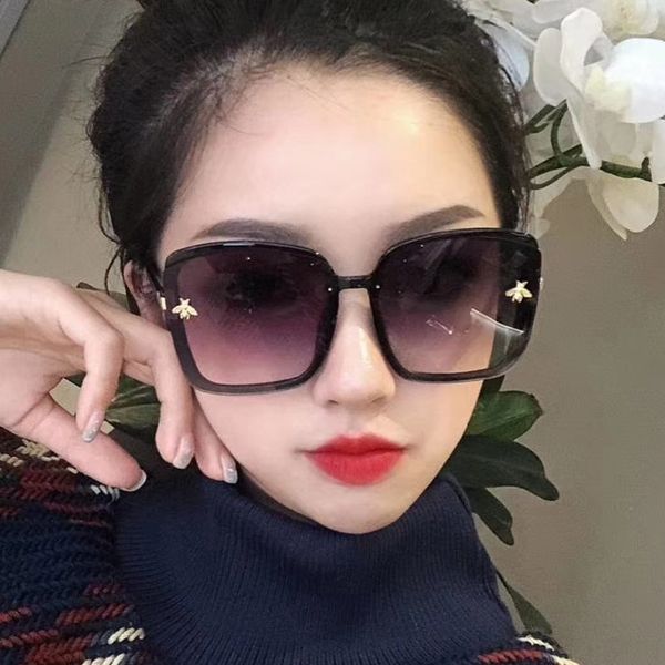 

large frame small bee sun sun women's glasses fashion square frame sunglasses all-match sunglasses, White;black