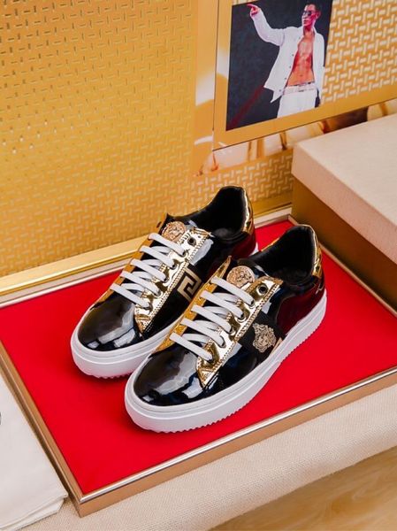 

2019u limited edition men's casual tide shoes, sports wild leather low-shoes, original packaging shoe box delivery 38-45, Black