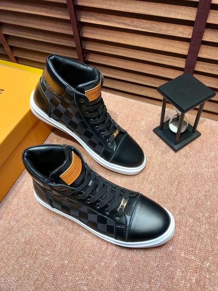 

2020f autumn men's high-leather casual shoes, fashion wild sports shoes, original box packaging, yards: 38-45