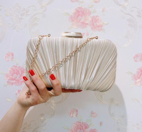 

wrinkle chain clutch envelope evening bag women 's handbag 2020 elegant hand bags