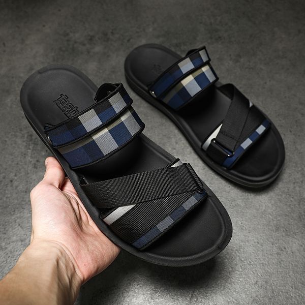 

2020 new luxury mens sandals gray blue beach man sneakers comfortable summer man casual slippers designer flats sandals mens, Black