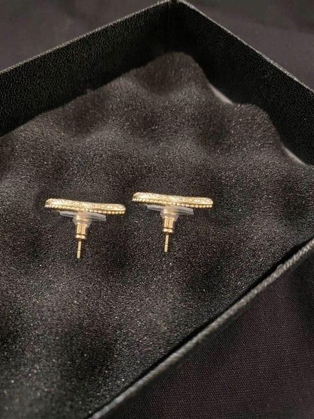 

fashion hoop pearl gold stud earrings aretes orecchini for women party wedding engagement lovers gift jewelry with box, White