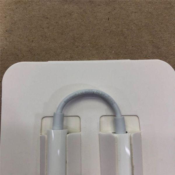

apple headset adapter iphone 7/8 plus/xs max adapter 3.5mm audio converter