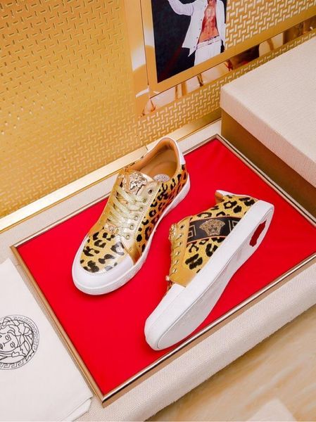 

2020y new custom printed embroidered leather men's low-lace-up casual shoes, high-quality fashionable outdoor sports shoes, size: 3, Black