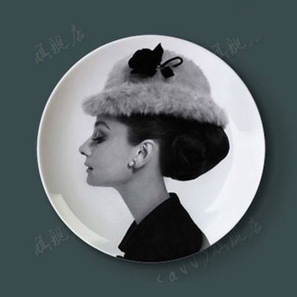 

10 inches audrey hepburn decorate adornment hang dish plate wall ceramic disc household craft plate p plates