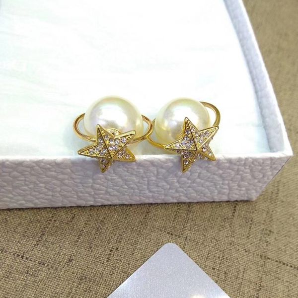 

c2374 the latest fashion five-pointed star pearl earrings for girls with exquisite matching amulet c earrings, Golden;silver