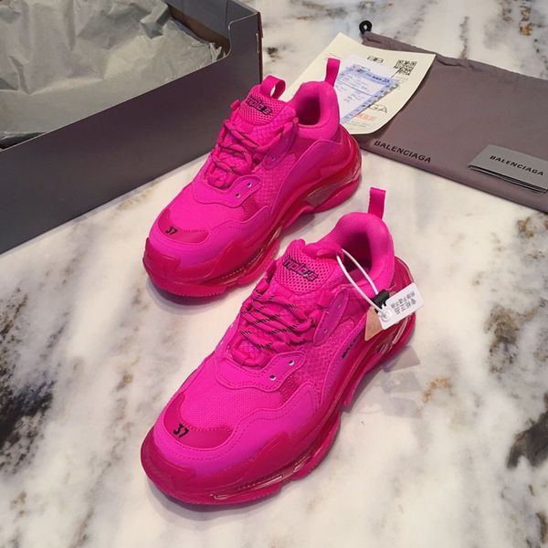 

2020j designer designs new leisure and entertainment hiking shoes, outdoor jungle adventure shoes, original packaging and box delivery, Black