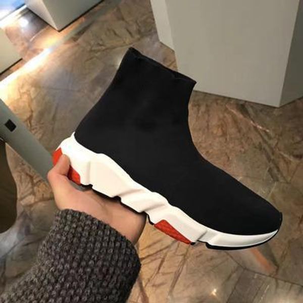 

air designers shoes men women fashion black white bottoms speed trainers sneakers sock shoes with bags box