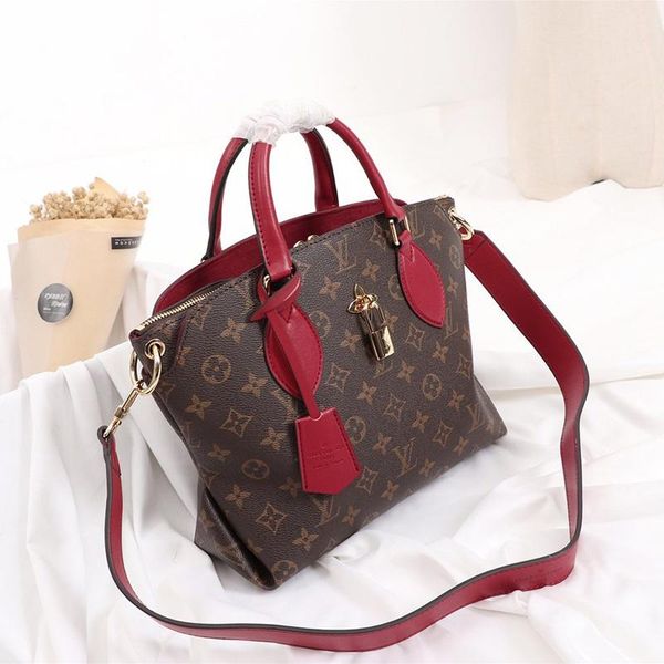 

large capacity womens bag handbags sac d 'Ã©paule leather shoulder crossbody bag lady handbag handle totes messenger b