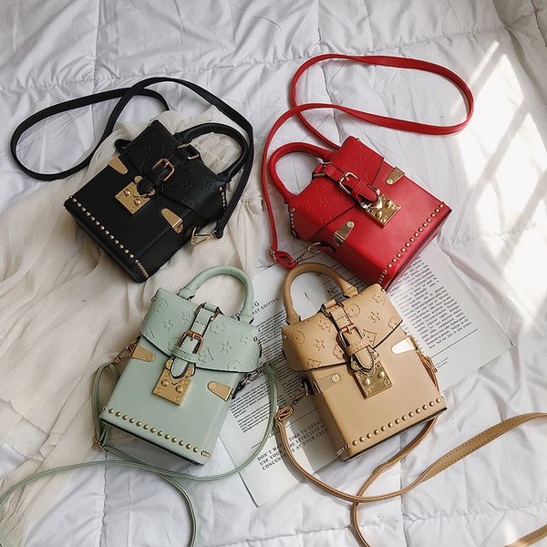 

flower embossing pu female bag new shoulder messenger bag ladies fashion desinger small bucket handbag womens designer crossbody bag, Silver