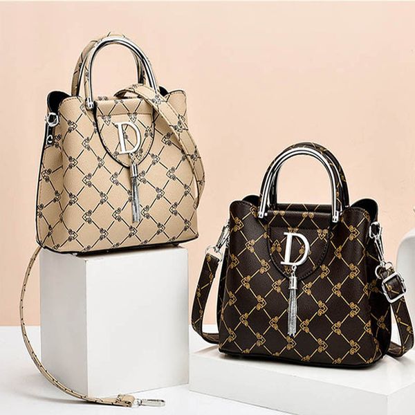 

2020 fashion bags women totes shoulder bags with stamped lock cowskin genuine leather handbag scarf horse charm 0714