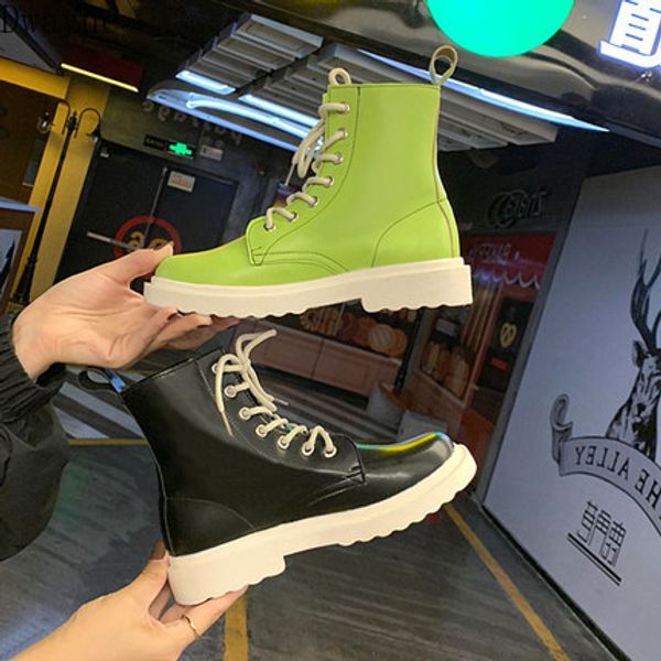 

boots female british wind 2020 autumn and winter new flat bottom wild women's boots, Black