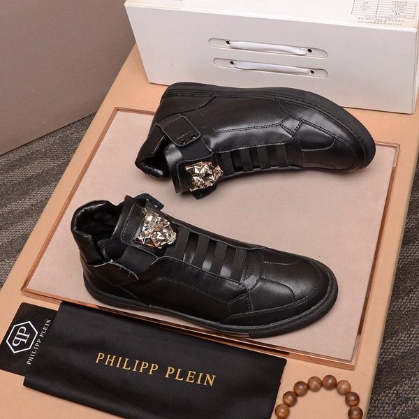 

2021-2020u new high -end leather low -casual men 's shoes ,fashionable and comfortable sports shoes ,wild flat shoes ,size :38 -45, Black