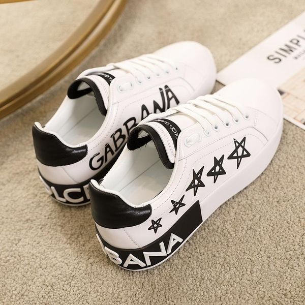 

2020w new trend hand-painted graffiti leather casual shoes men and women outdoor sports shoes fashion wild couple shoes, size 35-45, Black
