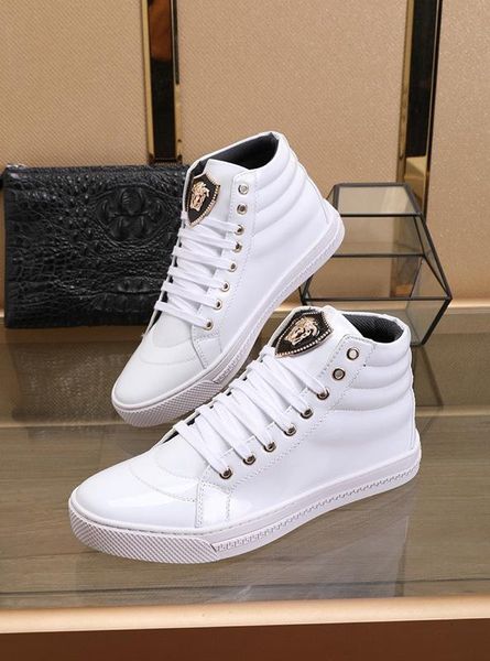 

2020k autumn new tide brand men's high-leather casual shoes, fashion wild outdoor sports shoes, original box packaging, size: 38-45