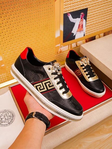 

2020a high-end medusa embroidered leather low-lace-up casual shoes, fashionable and versatile outdoor sports shoes, size: 38-45, Black
